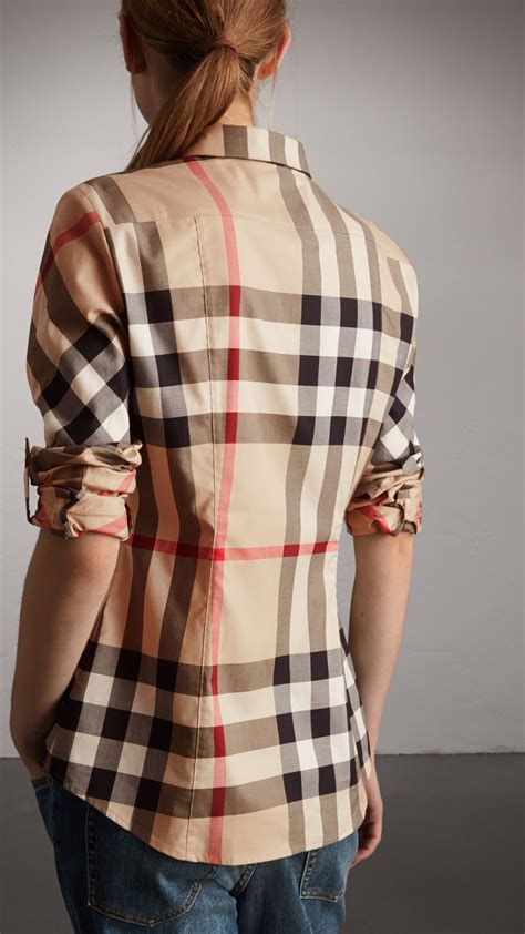 blusa burberry feminina|Women's Burberry Blouses .